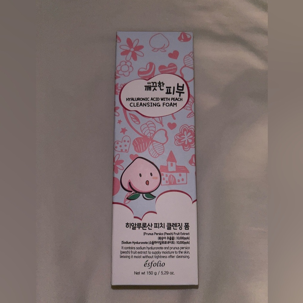 Esfolio Hyaluronic Acid w/ Peach Foam Cleanser